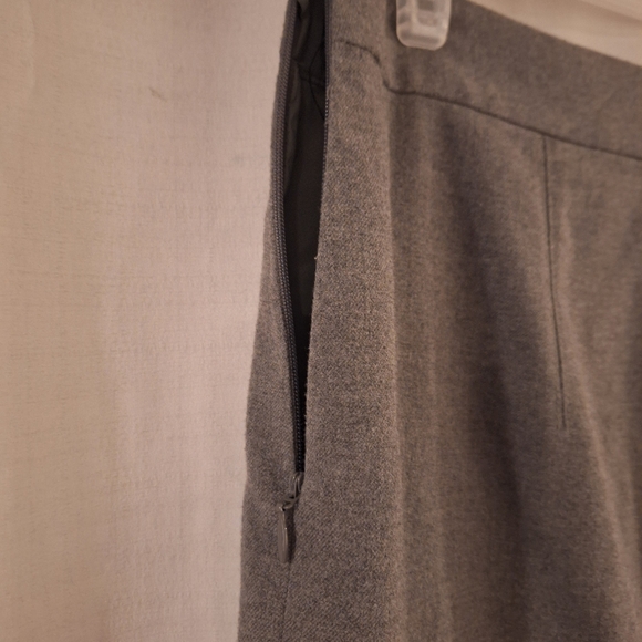 RW&CO. Grey Pencil Skirt - Sz 4 - Picture 3 of 6
